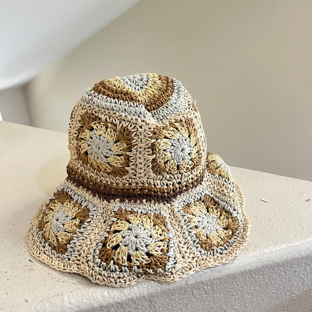 Steven Madden Granny Square Women Crotchet Paper Yarn Bucket Hat Boho Grannycore